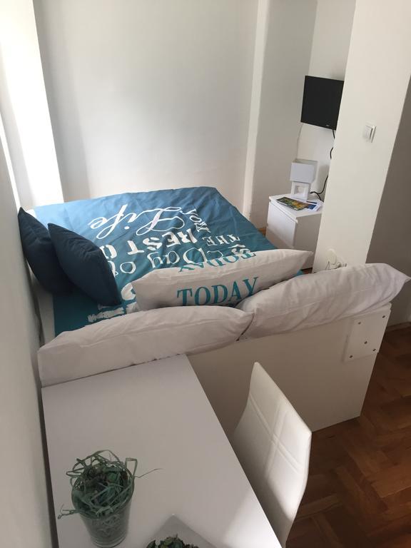 Studio Apartment Ivana Zagreb Exterior foto
